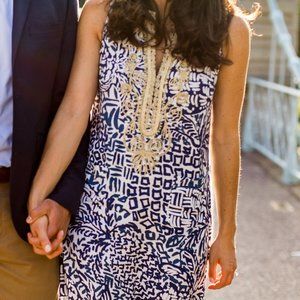 Lilly Pulitzer Blue, White, and Gold Shift Dress. Size Zero